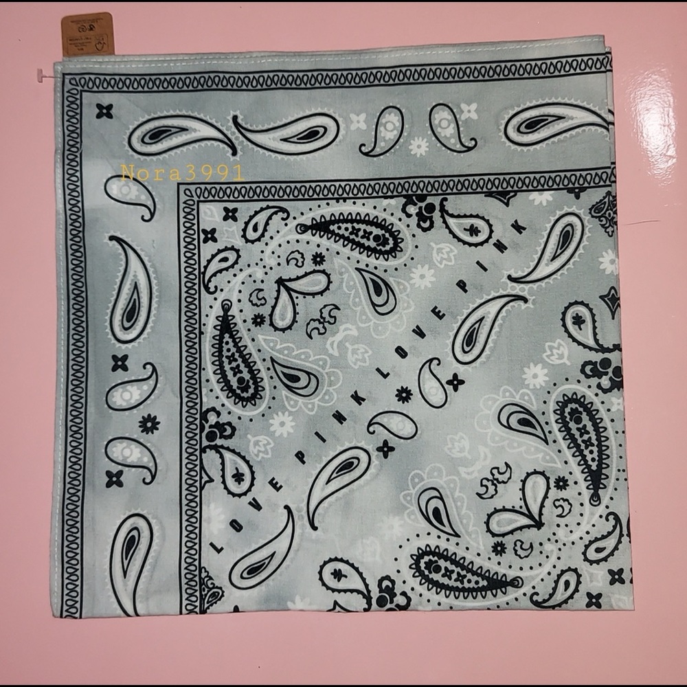 New PINK bandana